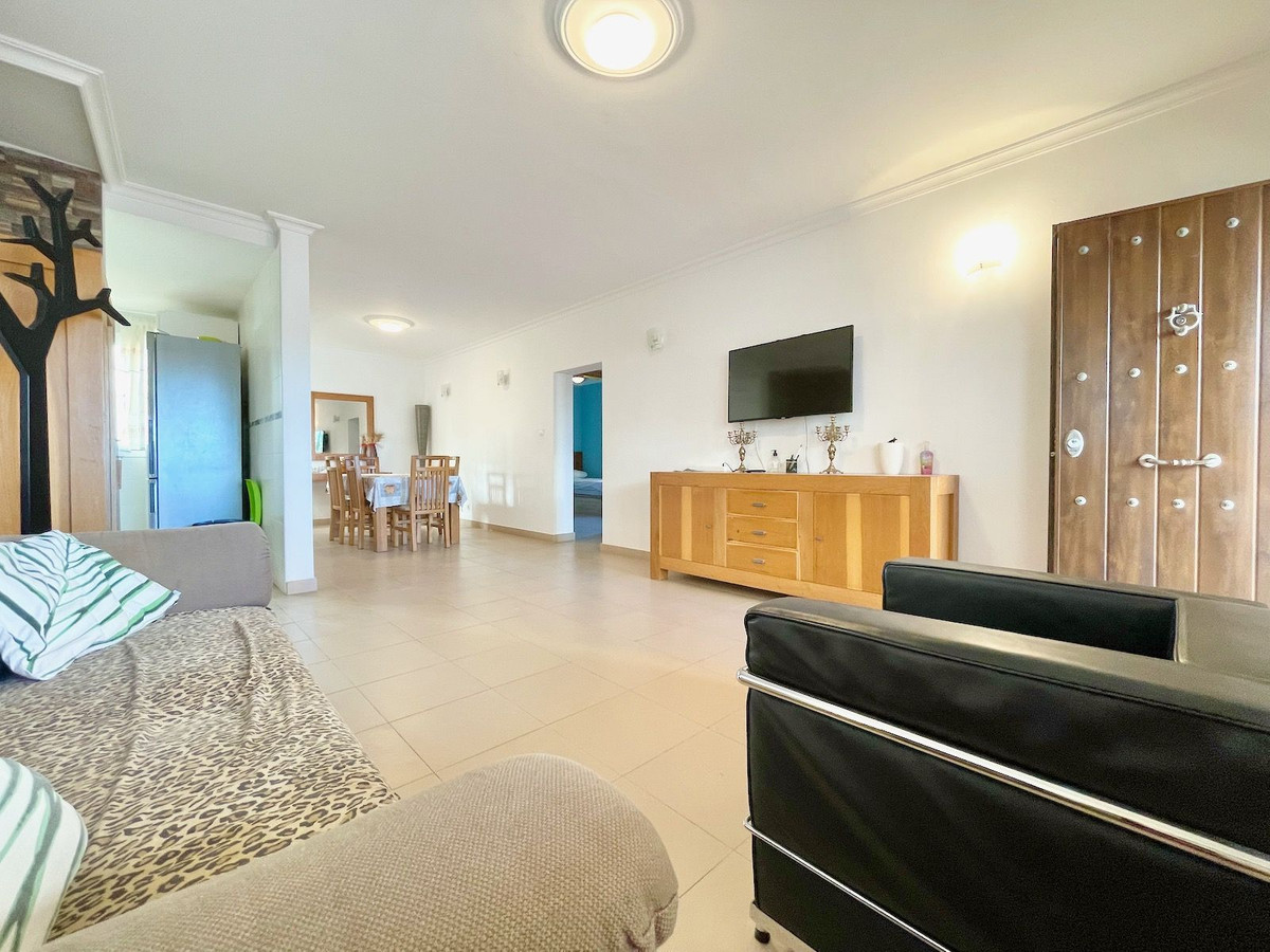 Villa for sale in Fuengirola