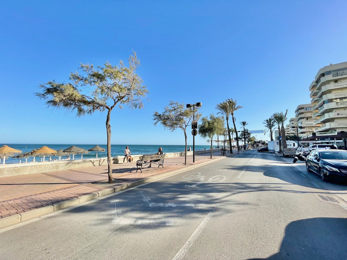 Villa for sale in Fuengirola