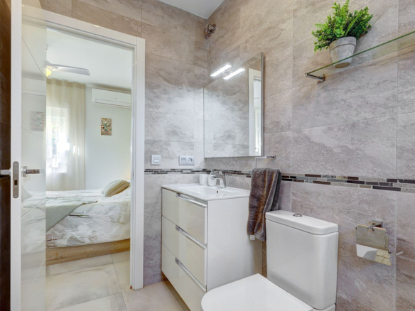 Villa for sale in Fuengirola