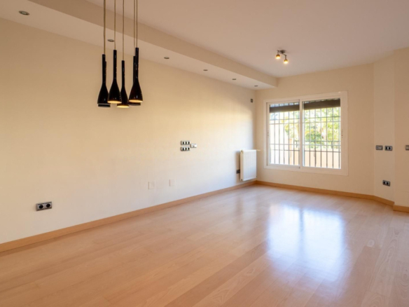 Villa for sale in Fuengirola