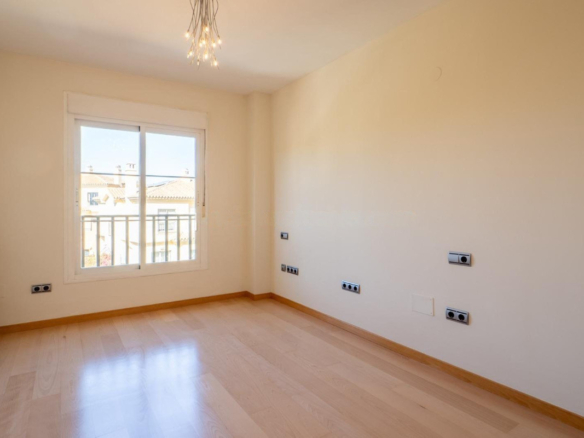Villa for sale in Fuengirola