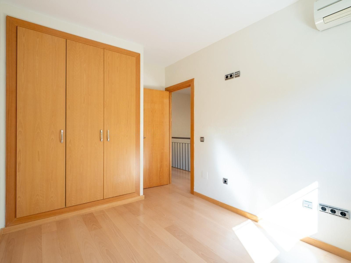 Villa for sale in Fuengirola