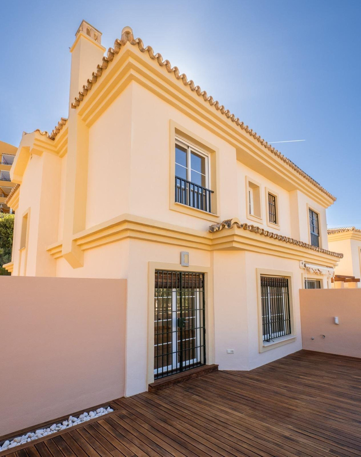 Villa for sale in Fuengirola