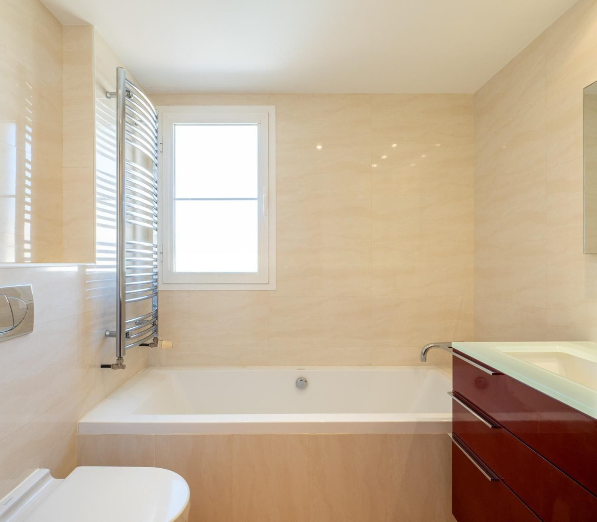 Villa for sale in Fuengirola