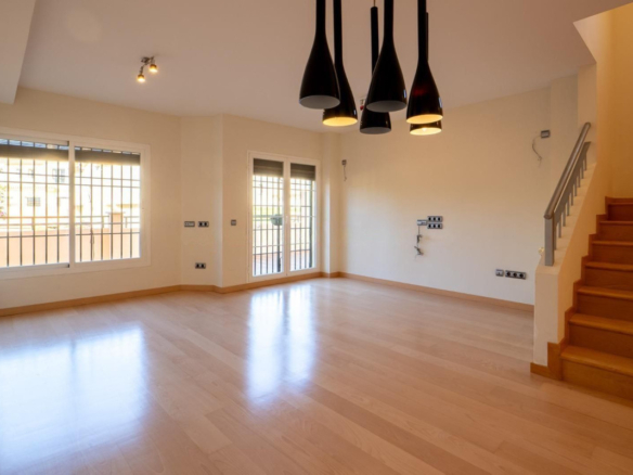 Villa for sale in Fuengirola