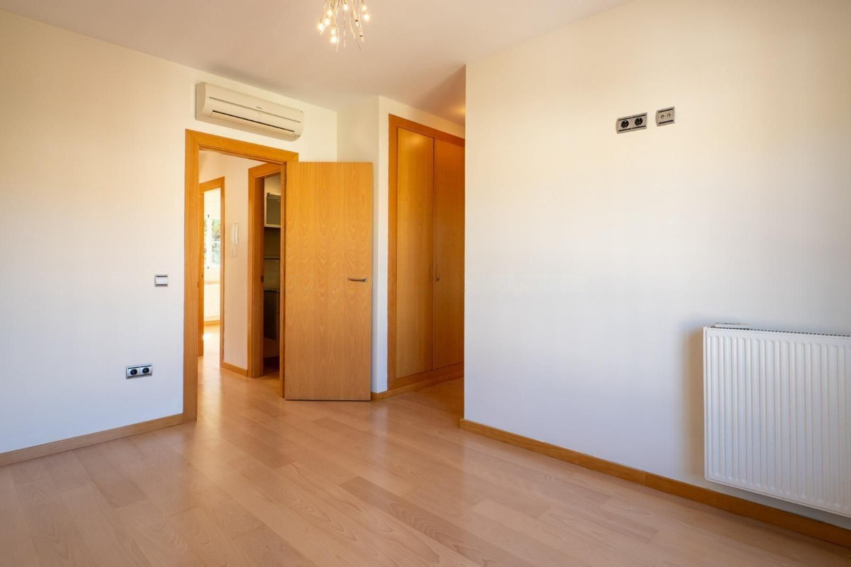 Villa for sale in Fuengirola