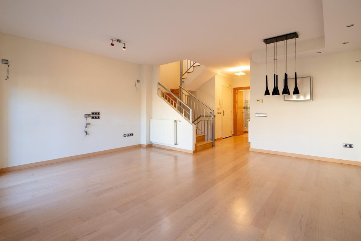 Villa for sale in Fuengirola