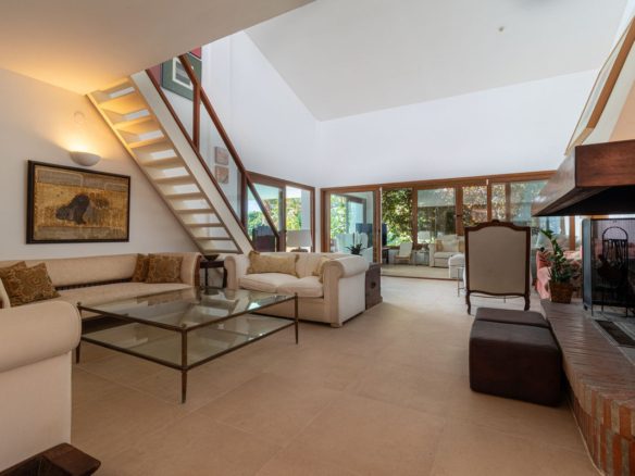 Villa for sale in Fuengirola