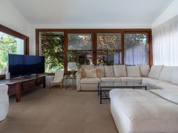 Villa for sale in Fuengirola