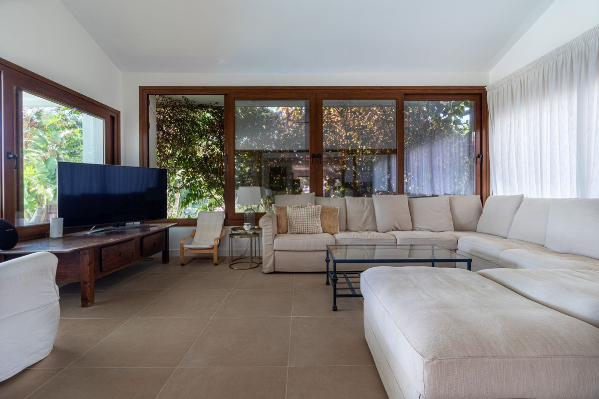 Villa for sale in Fuengirola