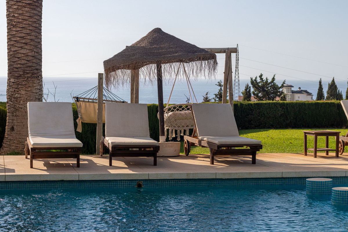 Villa for sale in Fuengirola