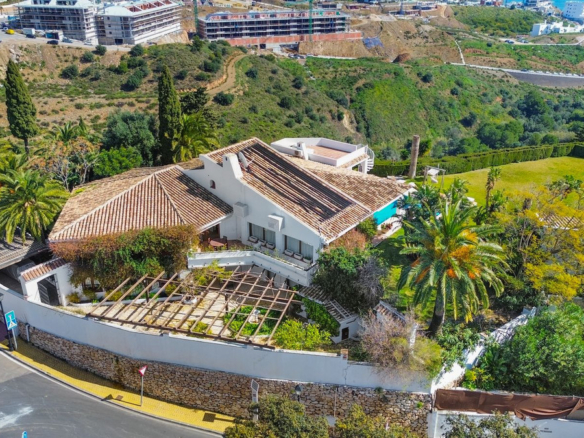 Villa for sale in Fuengirola