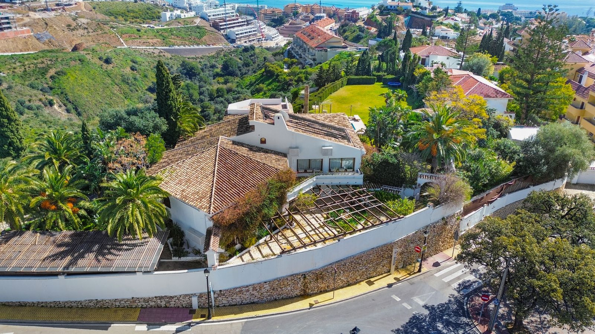 Villa for sale in Fuengirola