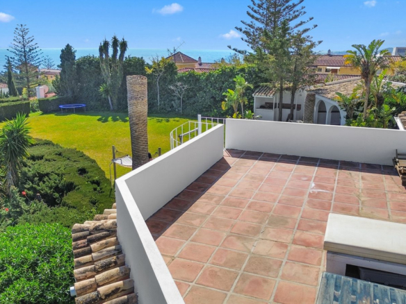 Villa for sale in Fuengirola
