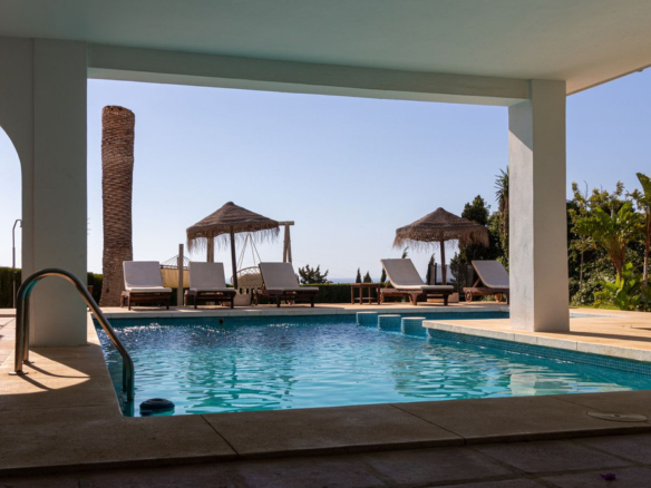 Villa for sale in Fuengirola