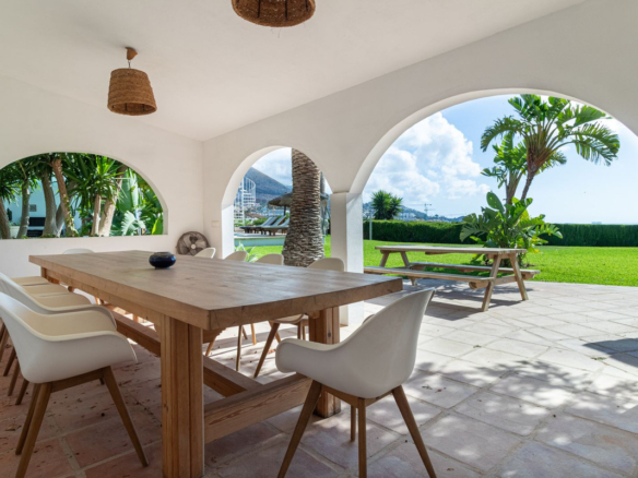 Villa for sale in Fuengirola