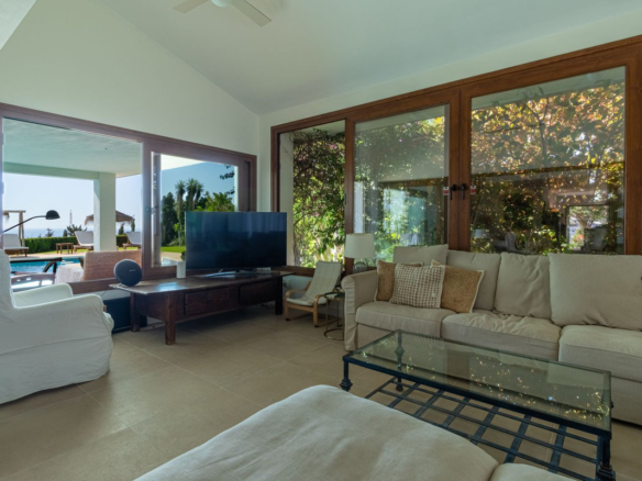 Villa for sale in Fuengirola