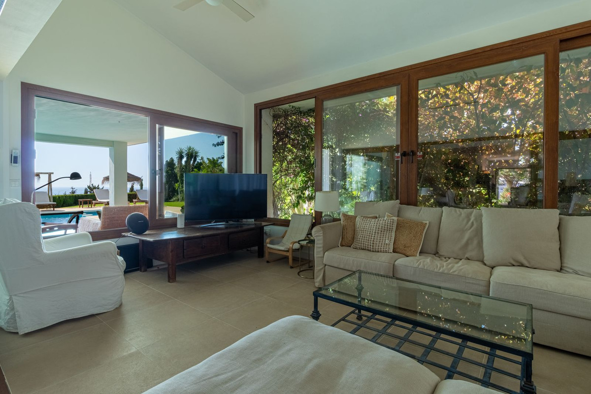 Villa for sale in Fuengirola