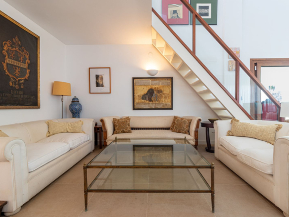 Villa for sale in Fuengirola