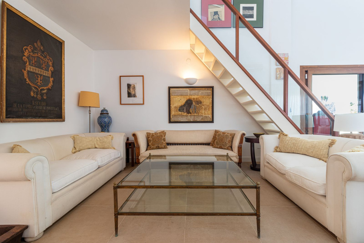 Villa for sale in Fuengirola