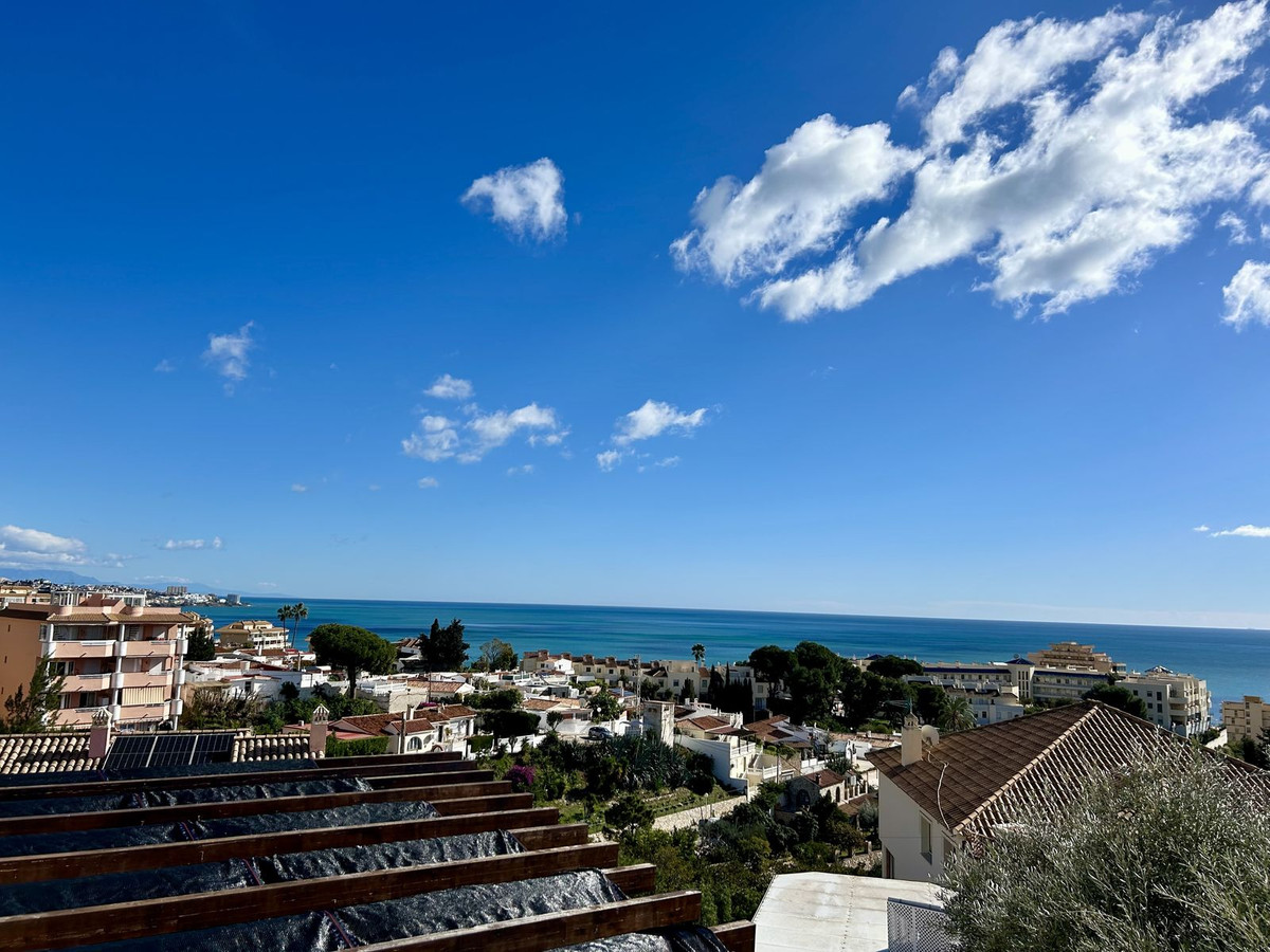 Villa for sale in Fuengirola