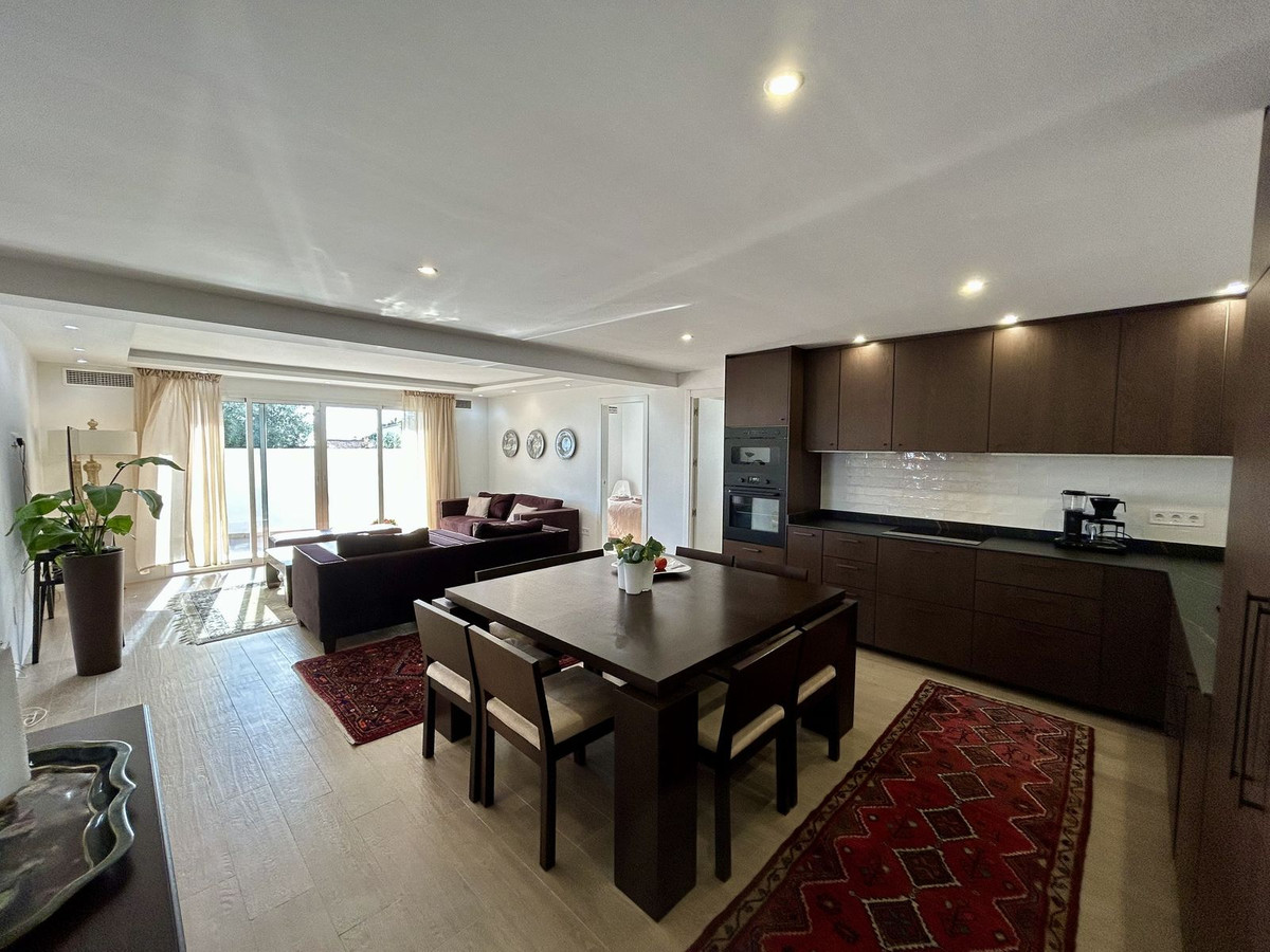 Villa for sale in Fuengirola