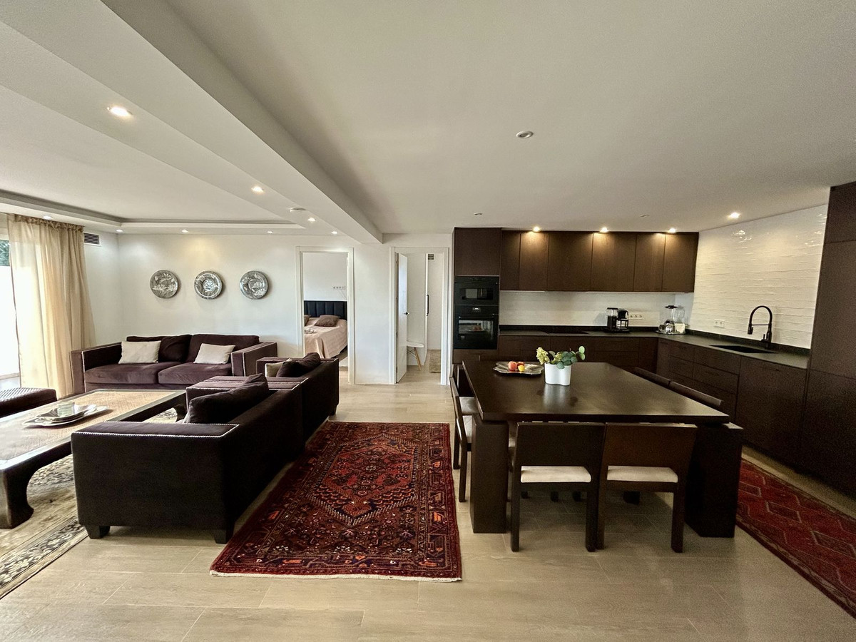 Villa for sale in Fuengirola