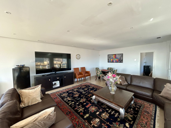 Villa for sale in Fuengirola