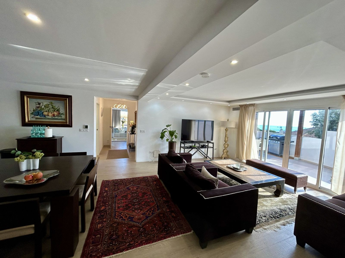 Villa for sale in Fuengirola