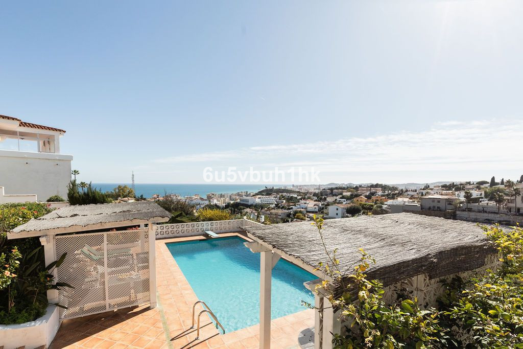 Villa-in-Fuengirola-Ref-R5343934 Villa for sale in Fuengirola