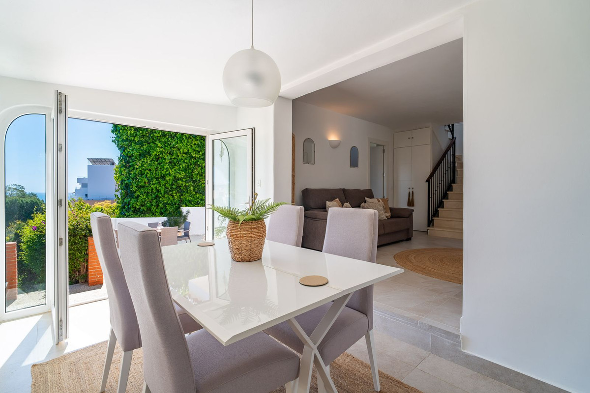 Villa for sale in Fuengirola