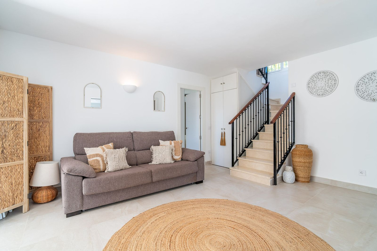 Villa for sale in Fuengirola
