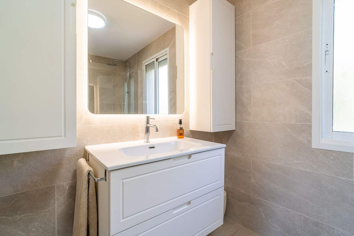 Villa for sale in Fuengirola