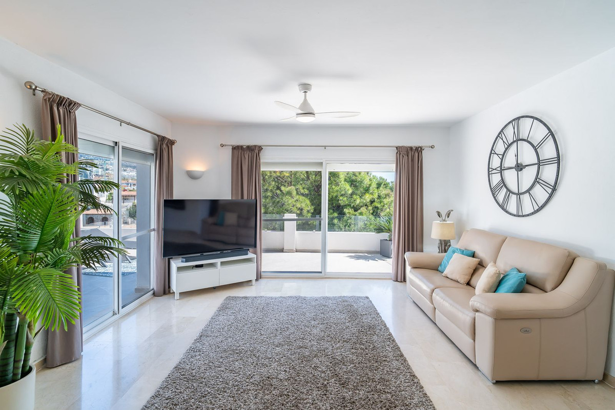 Villa for sale in Fuengirola