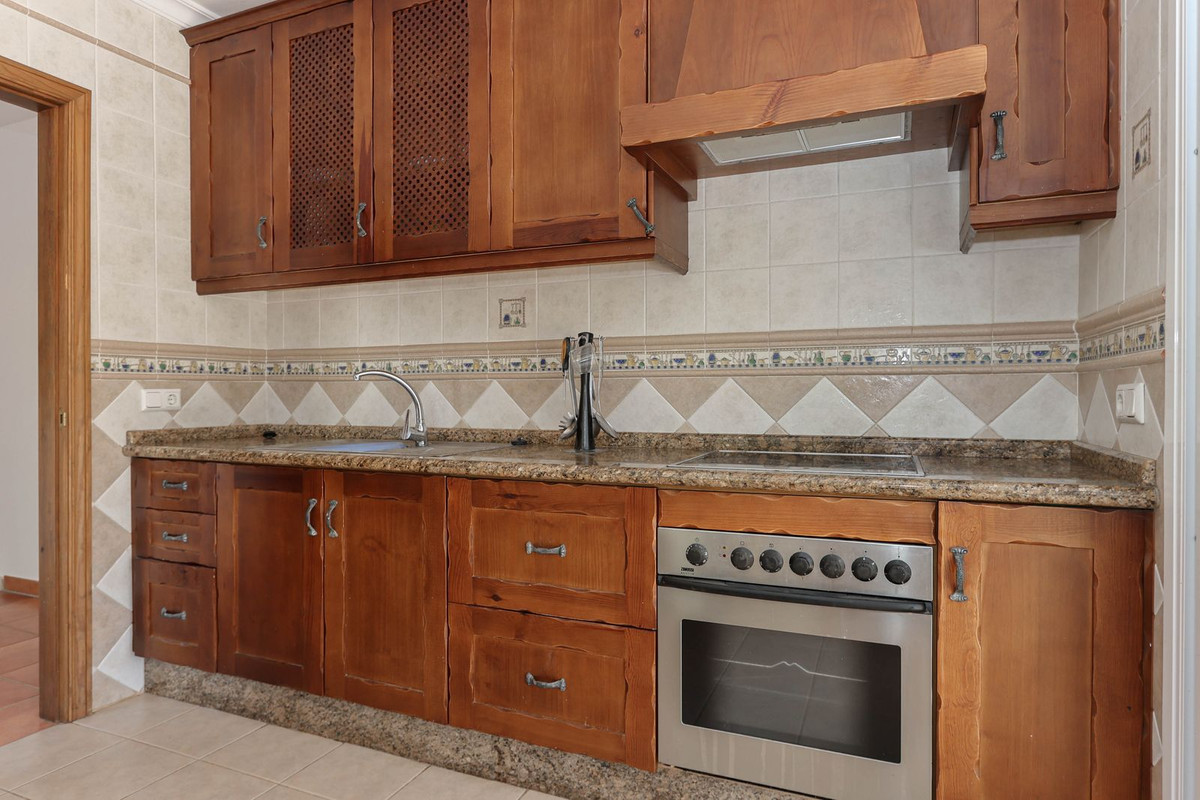 Villa for sale in Guaro