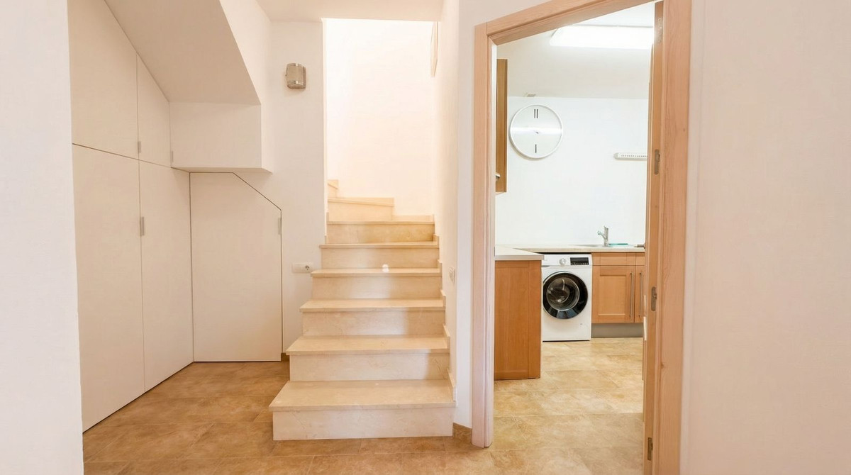 Villa for sale in Guaro