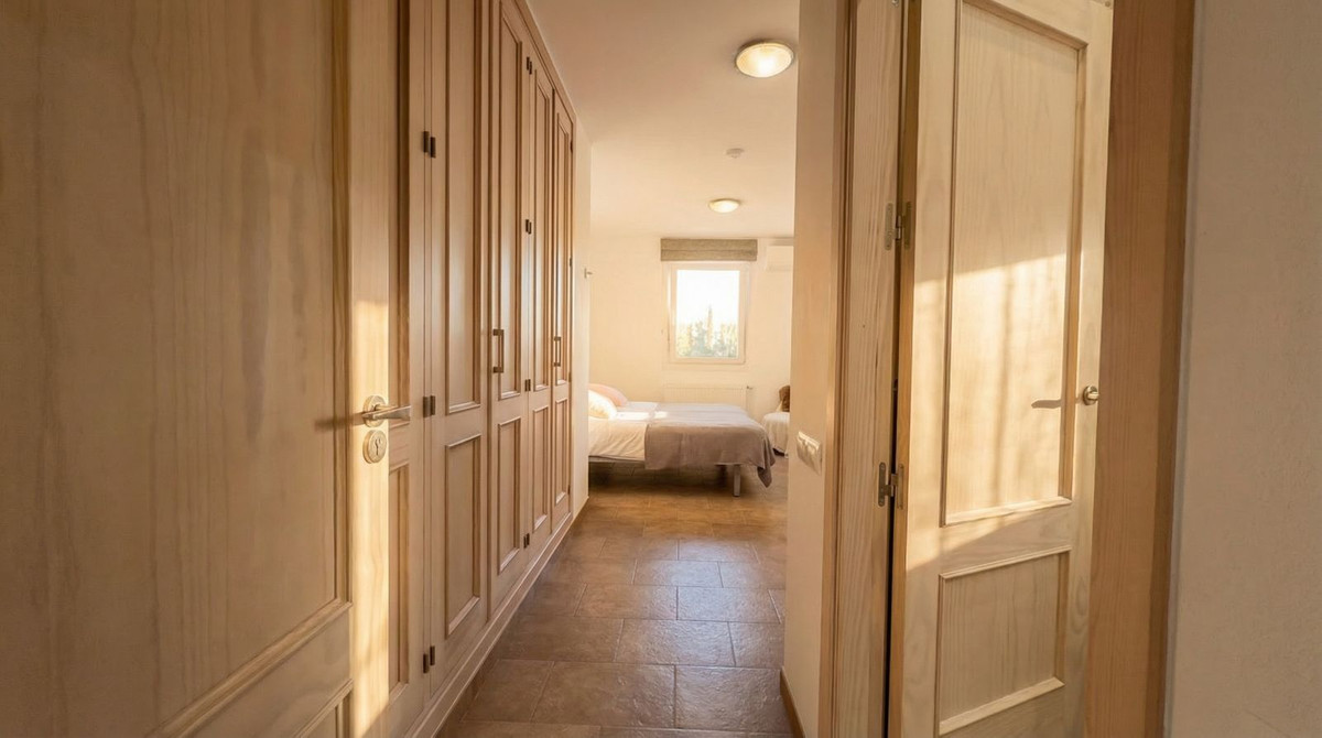 Villa for sale in Guaro