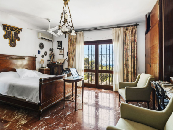 Villa for sale in Málaga