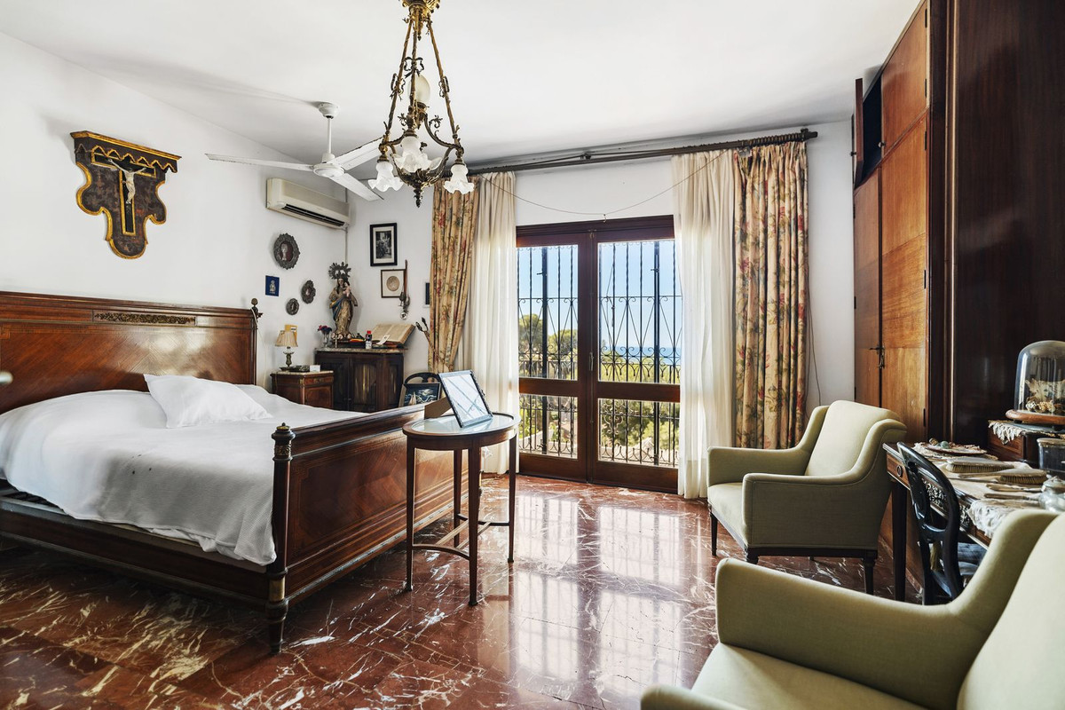 Villa for sale in Málaga