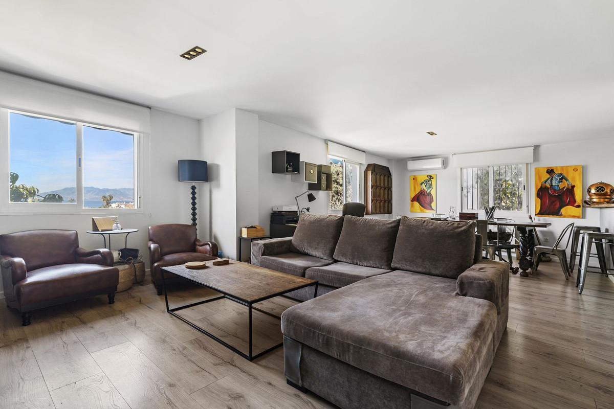 Villa for sale in Málaga