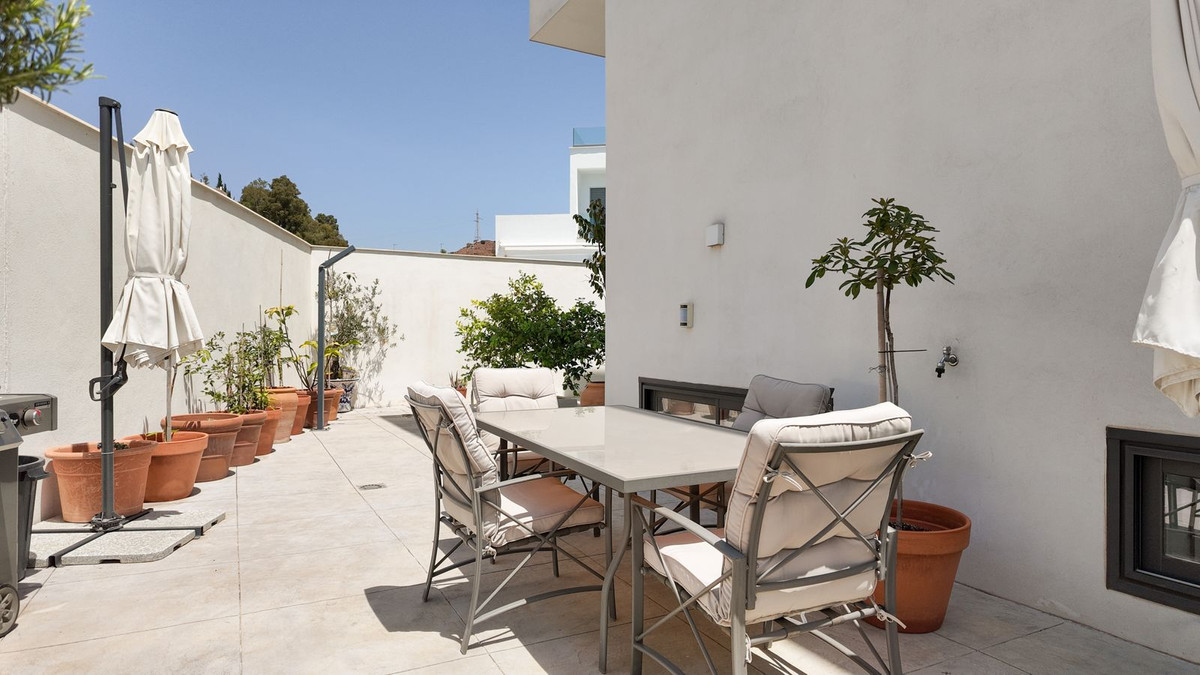 Villa for sale in Málaga