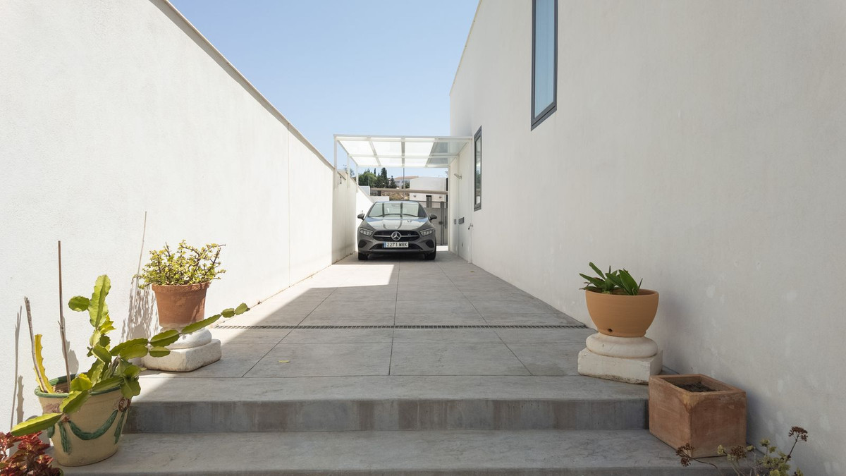 Villa for sale in Málaga