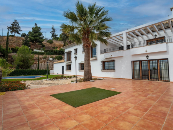 Villa for sale in Málaga