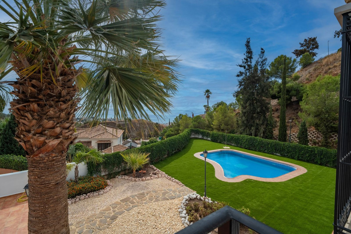 Villa for sale in Málaga