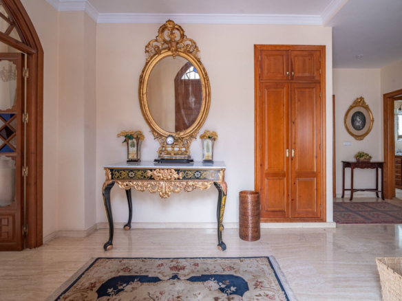 Villa for sale in Málaga
