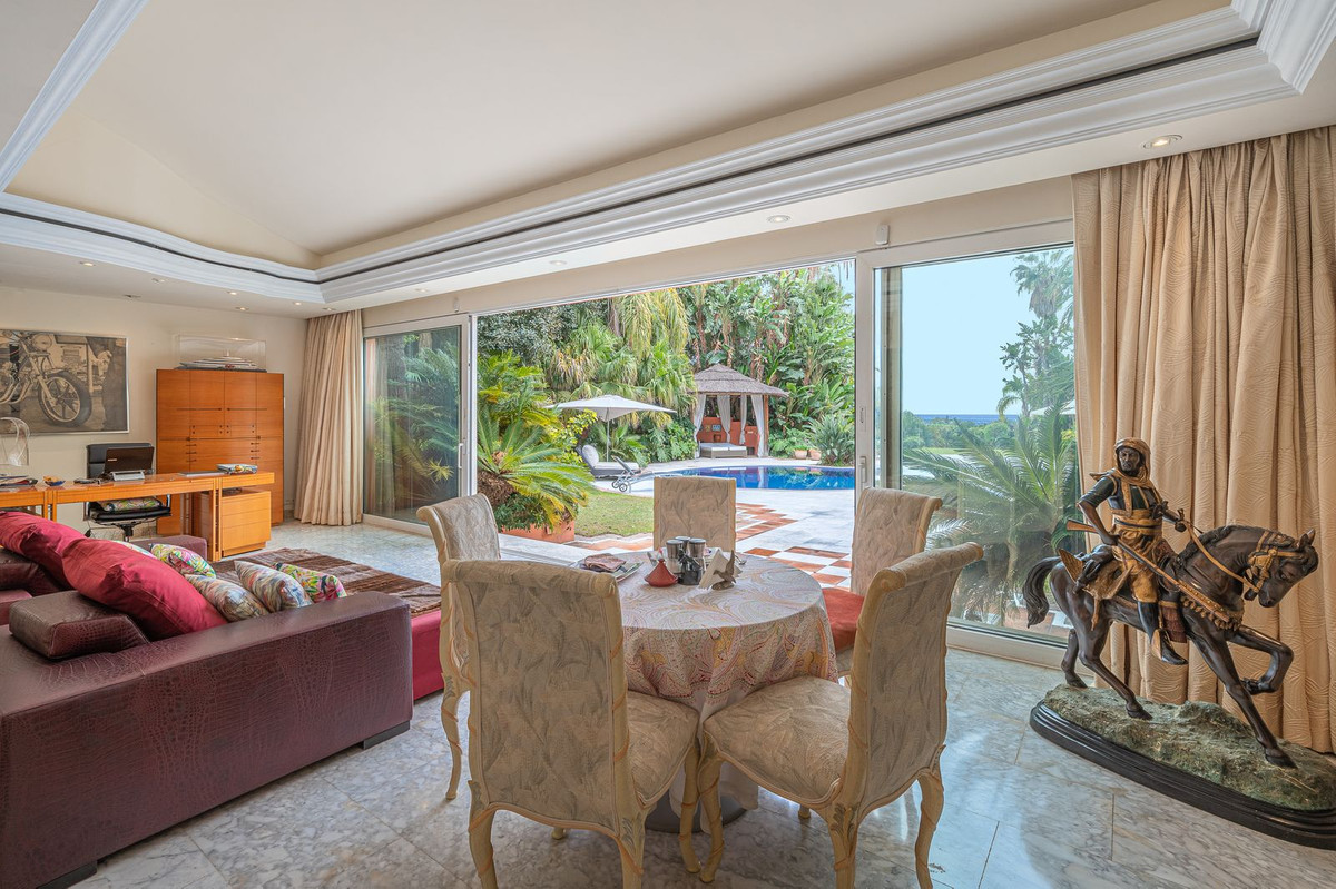 Villa for sale in Marbella
