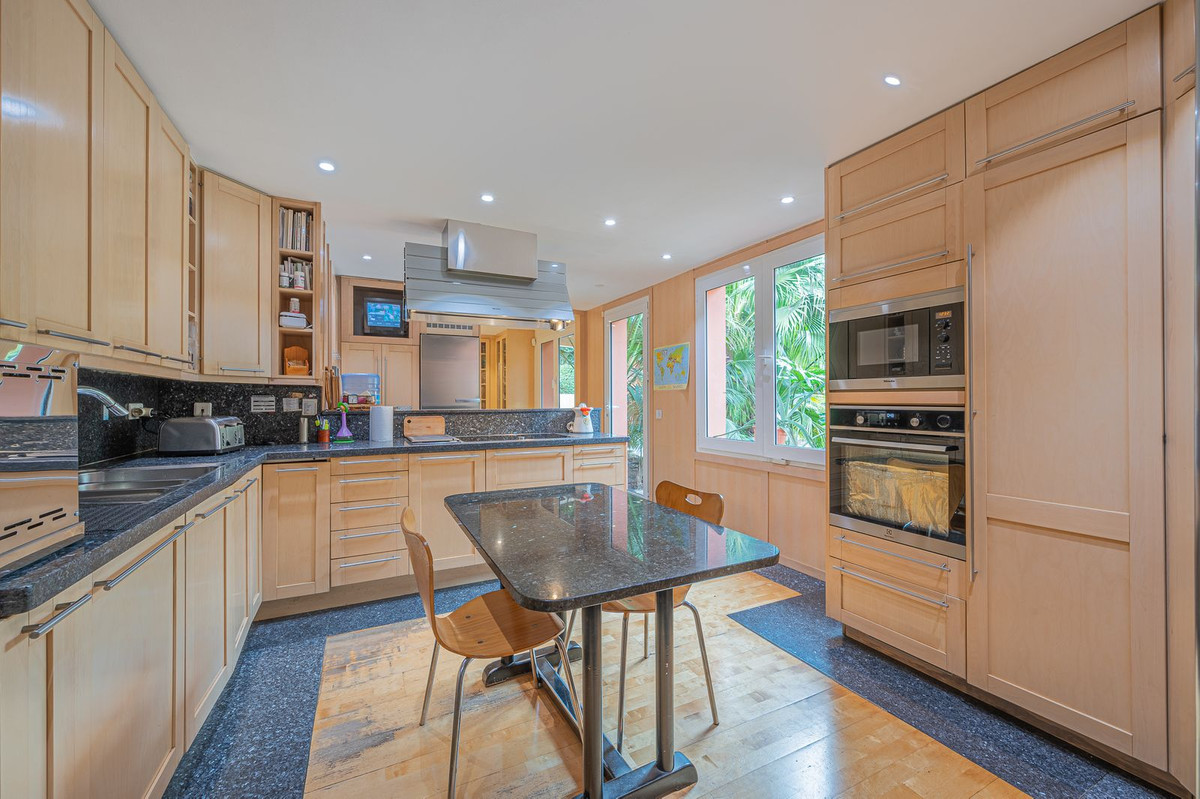 Villa for sale in Marbella