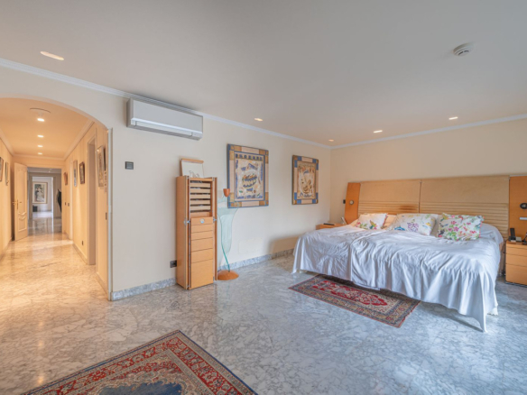 Villa for sale in Marbella