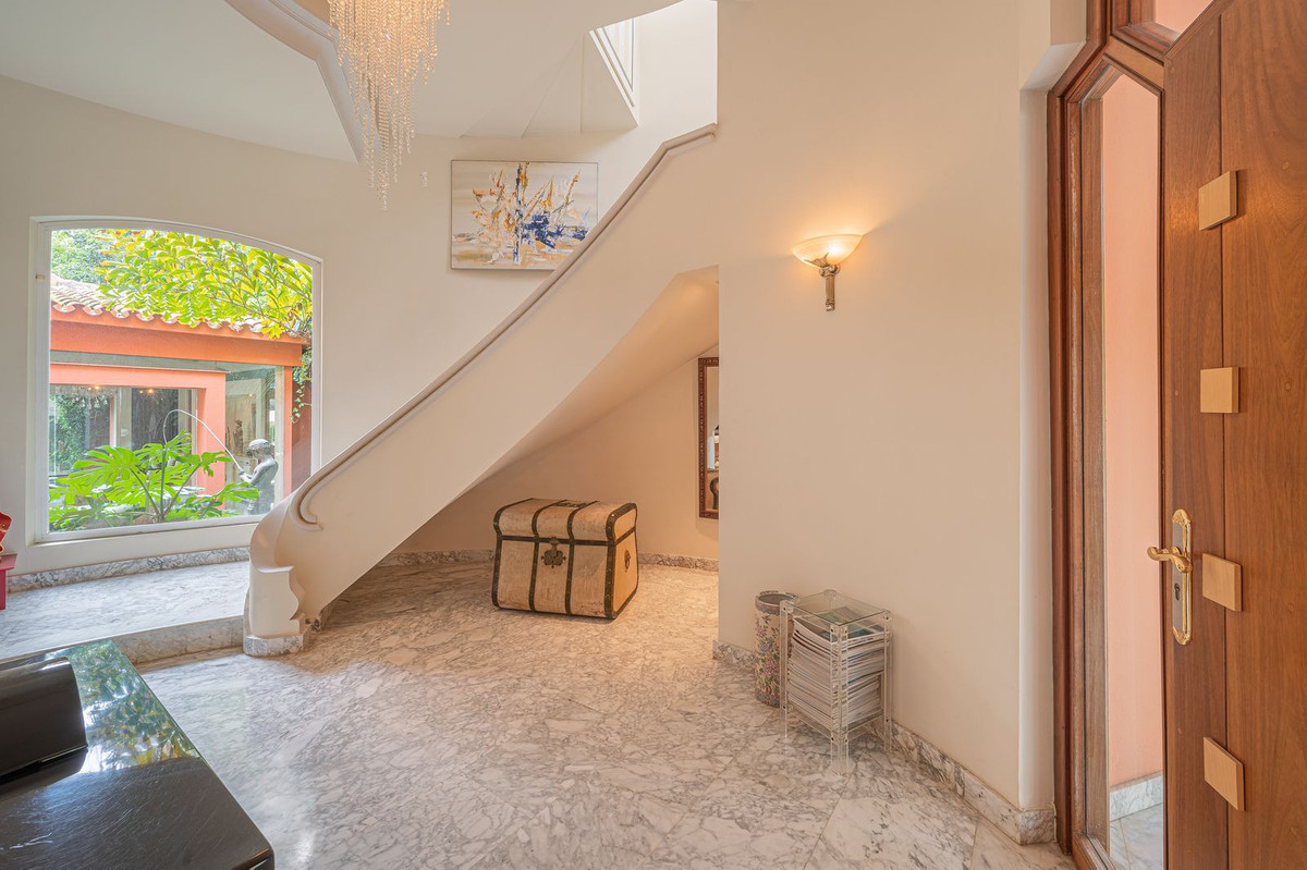 Villa for sale in Marbella