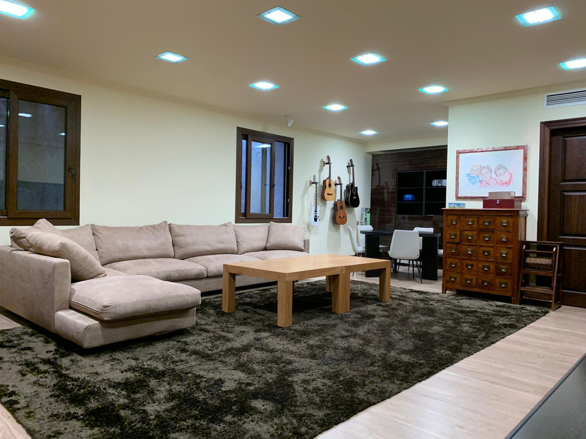 Villa for sale in Marbella